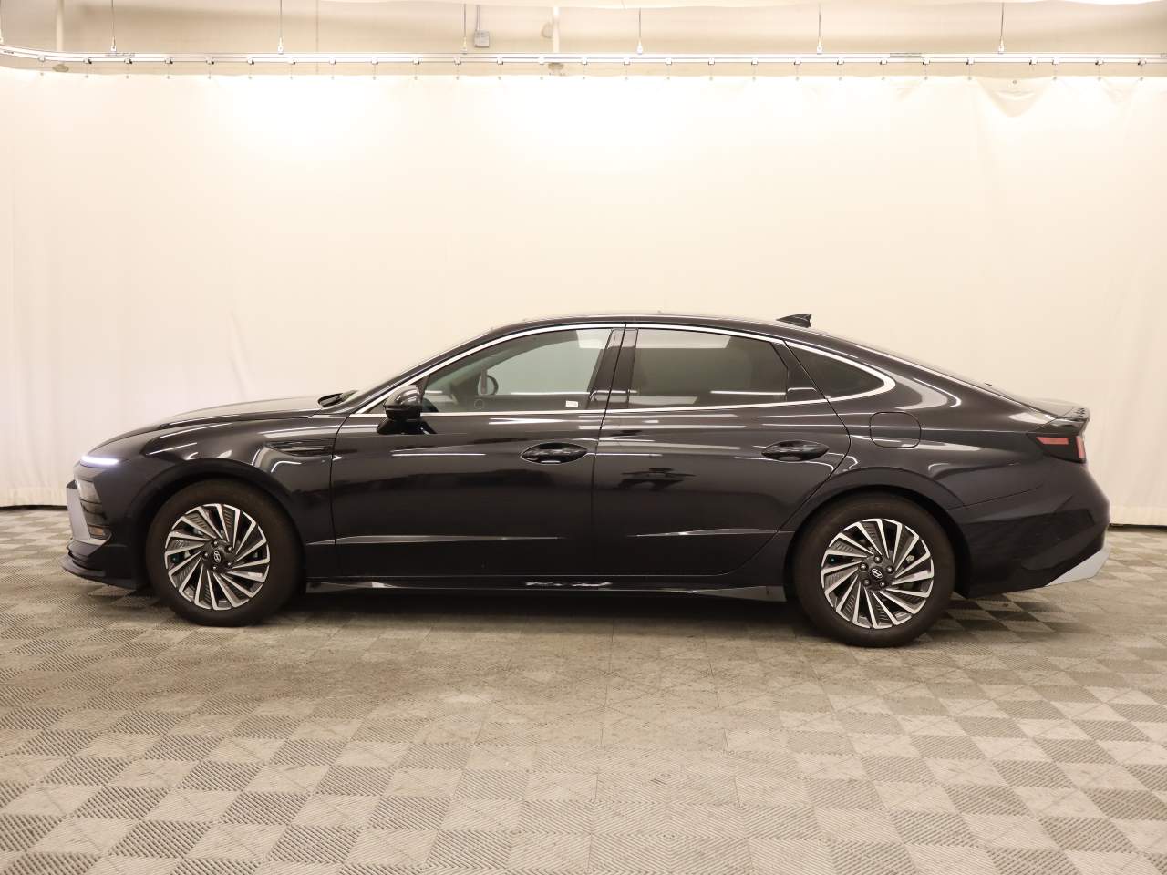 hyundai sonata hybrid 2025 KMHL54JJ5SA119667 image hyundai sonata hybrid 2025 KMHL54JJ5SA119667 image